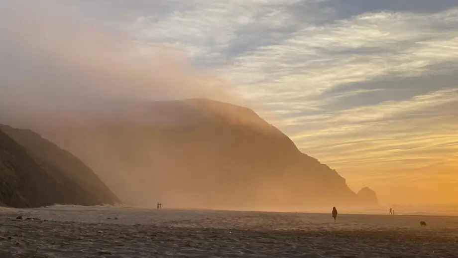 Morgenstimmung am Ozean – Inspiration für persönliche Transformation